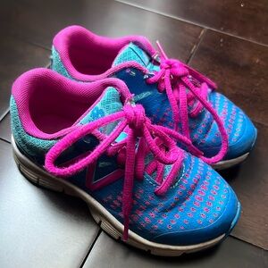 New Balance toddler girls sneakers size 10.5 M